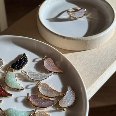 ROSE QUARTZ ANGEL WING GOLD (LARGE)