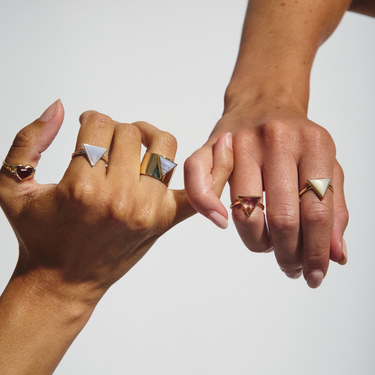 RED GARNET HEART TALISMAN SIGNET RING GOLD