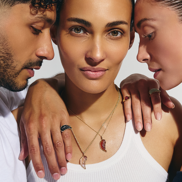 RED GARNET ANGEL WING GOLD (LARGE)