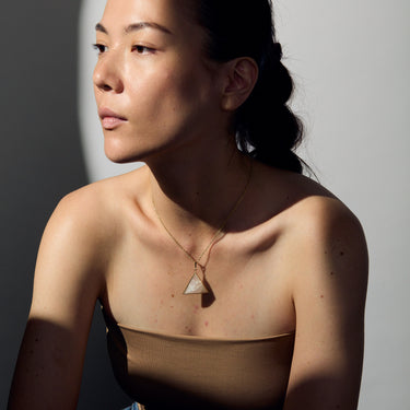 MOONSTONE MAXI GUARDIAN GOLD