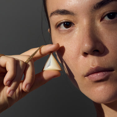 MOTHER OF PEARL MAXI GUARDIAN GOLD