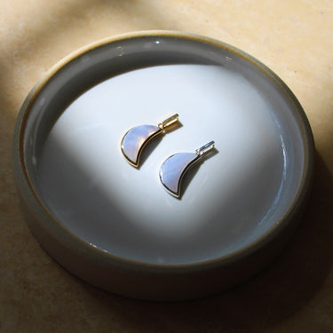 BLUE LACE AGATE CRESCENT PENDANT NECKLACE GOLD