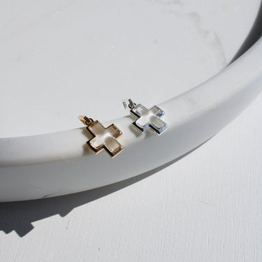 CLEAR QUARTZ AMULET PENDANT GOLD