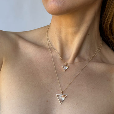 CLEAR QUARTZ GROUNDING GUARDIAN GOLD (BABY)