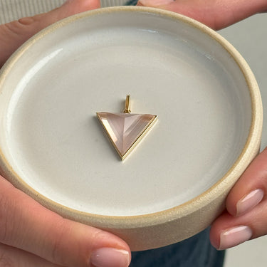 ROSE QUARTZ GROUNDING GUARDIAN GOLD (CLASSIC)