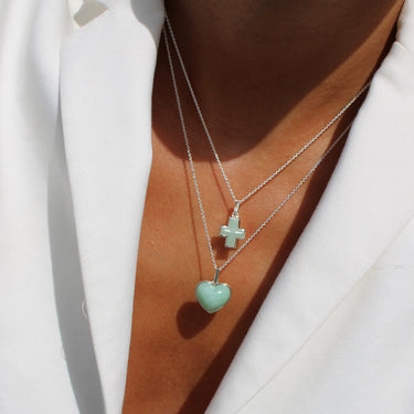 JADE AMULET PENDANT GOLD