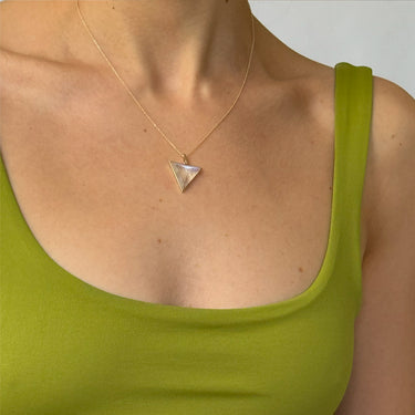 RAINBOW MOONSTONE GROUNDING GUARDIAN GOLD (CLASSIC)