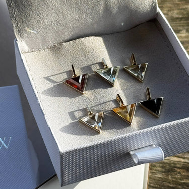 BLACK ONYX GROUNDING GUARDIAN GOLD (BABY)