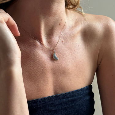 AQUAMARINE CRESCENT PENDANT NECKLACE GOLD