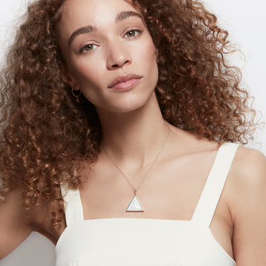 RAINBOW MOONSTONE GUARDIAN PENDANT NECKLACE GOLD (LARGE)